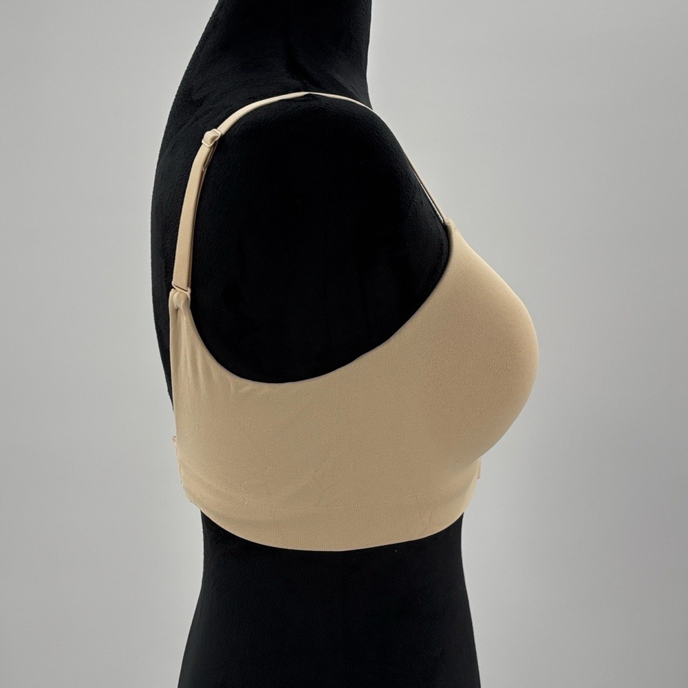 Seamless Nude Padded Everyday Bra - Adjustable Straps - Picture 3 of 8